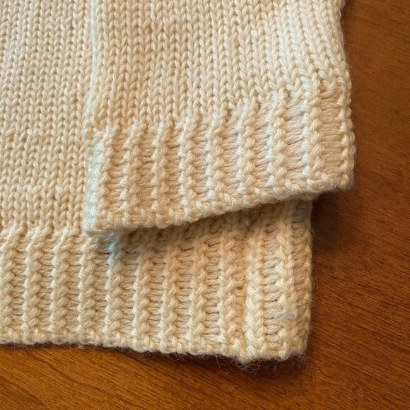 Studio B 100% Wool substantial tall cozy retro creamy long line knit pullover. - Picture 5 of 8